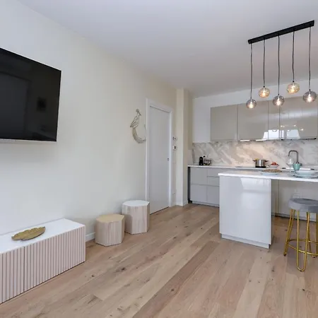 Opalia - Garda Lifestyle Apartment