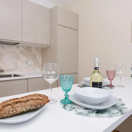 Opalia - Garda Lifestyle Apartment