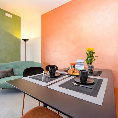 Opalia - Garda Lifestyle Apartment Peschiera del Garda