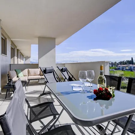 Opalia - Garda Lifestyle Apartment Peschiera del Garda